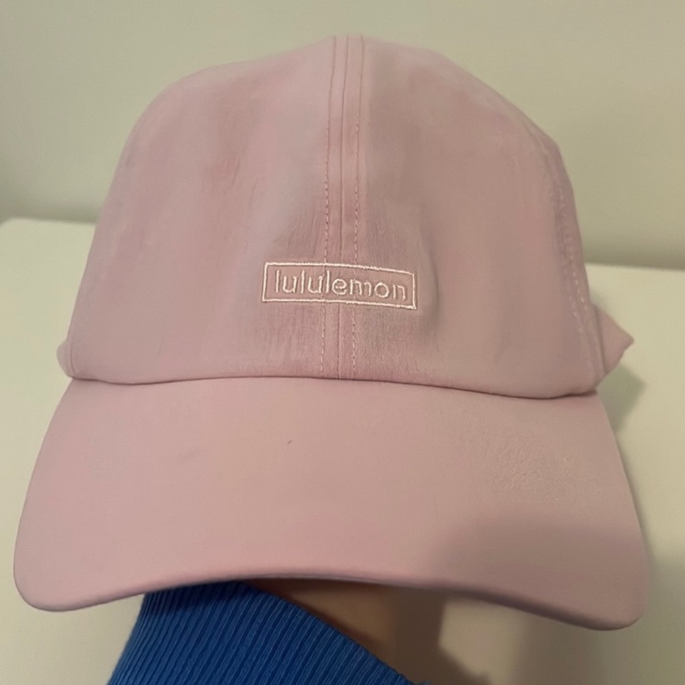 Lululemon soft* baller hat